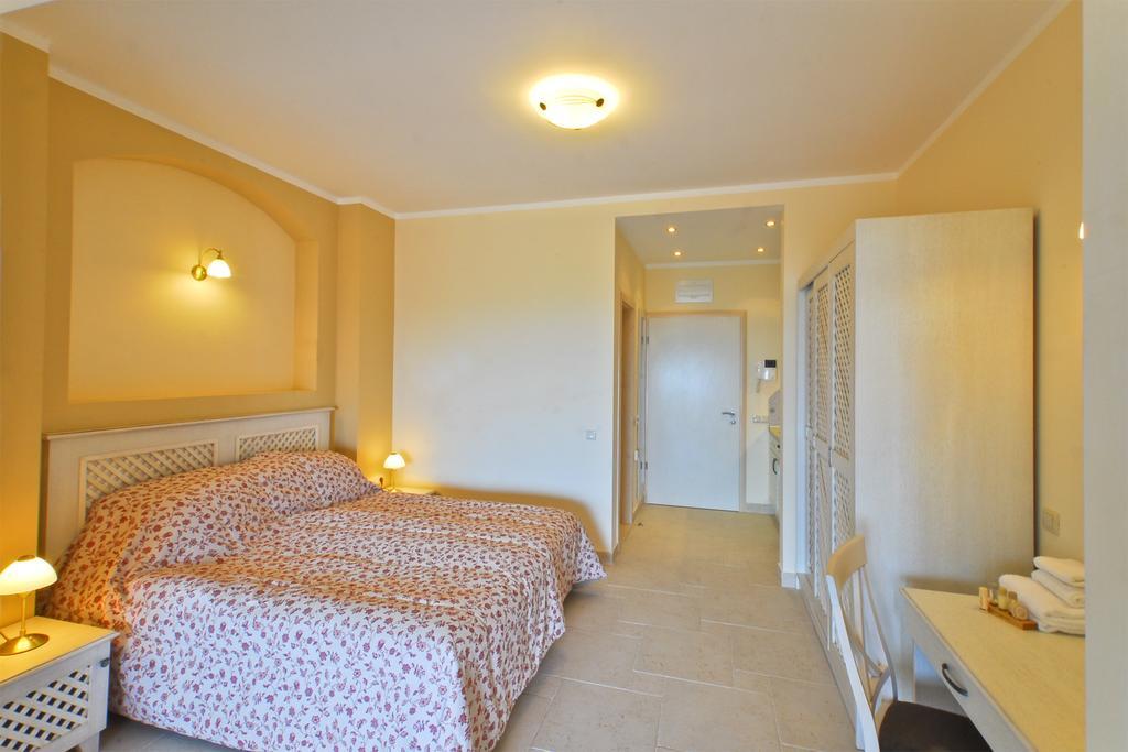 Club Residence At Blacksearama Golf Baltschik Zimmer foto