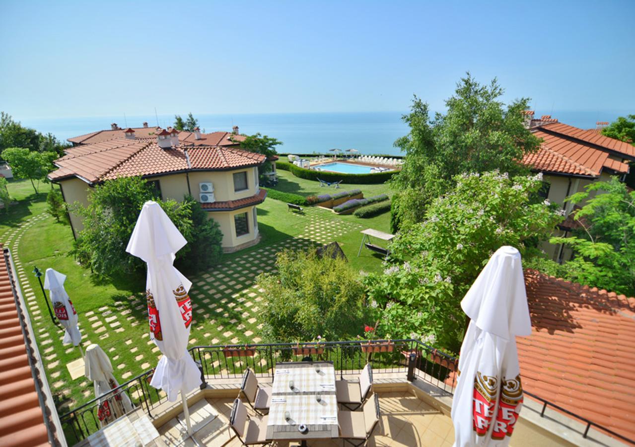 Club Residence At Blacksearama Golf Baltschik Exterior foto